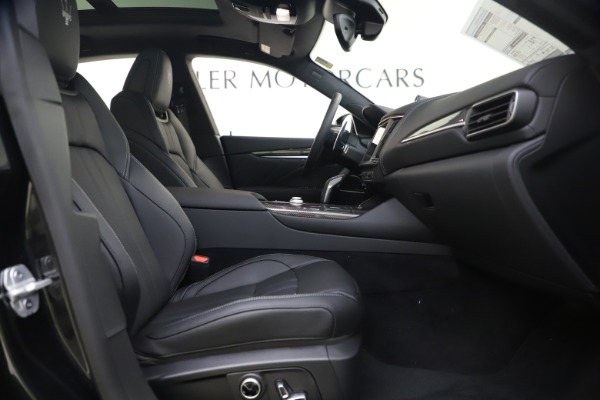 New 2021 Maserati Levante S Q4 GranSport for sale $107,135 at Alfa Romeo of Westport in Westport CT 06880 24