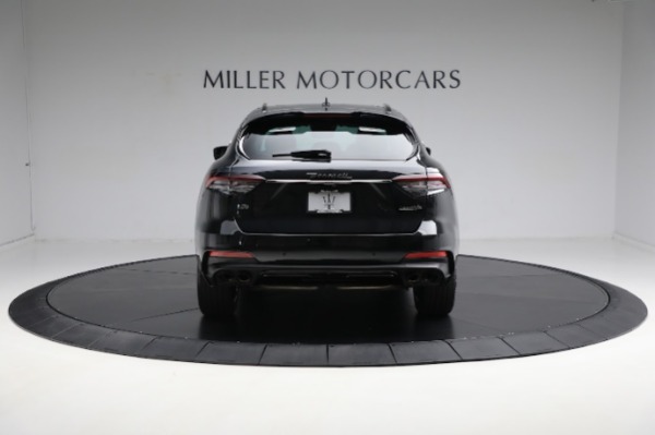 Used 2021 Maserati Levante Q4 GranSport for sale Sold at Alfa Romeo of Westport in Westport CT 06880 10