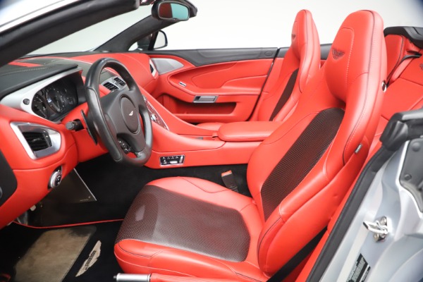 Used 2014 Aston Martin Vanquish Volante for sale Sold at Alfa Romeo of Westport in Westport CT 06880 20