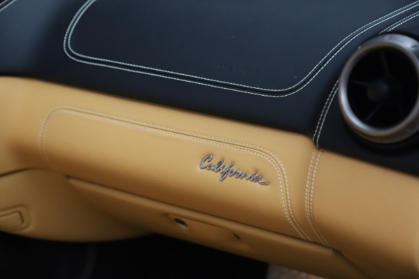 Used 2014 Ferrari California 30 for sale Sold at Alfa Romeo of Westport in Westport CT 06880 28