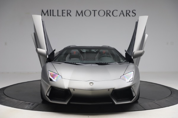 Used 2015 Lamborghini Aventador Roadster LP 700-4 for sale Sold at Alfa Romeo of Westport in Westport CT 06880 12