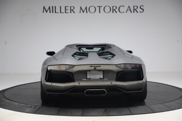 Used 2015 Lamborghini Aventador Roadster LP 700-4 for sale Sold at Alfa Romeo of Westport in Westport CT 06880 16