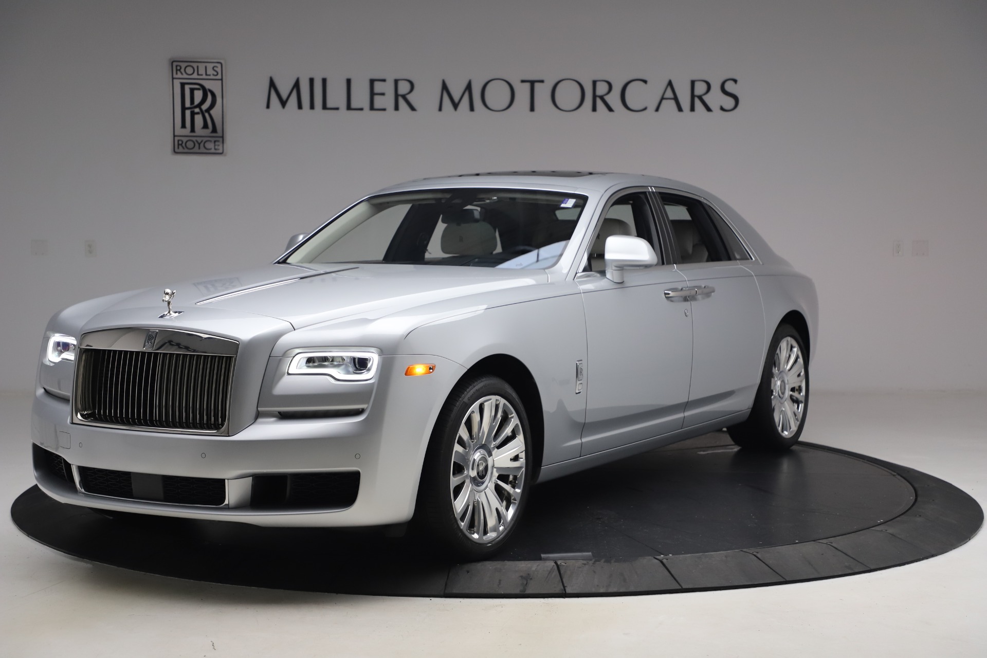 Used 2018 Rolls-Royce Ghost for sale Sold at Alfa Romeo of Westport in Westport CT 06880 1