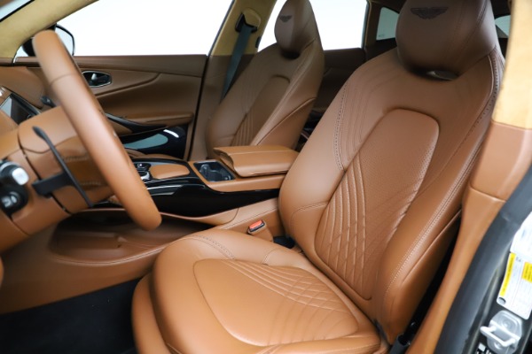 New 2021 Aston Martin DBX for sale $226,136 at Alfa Romeo of Westport in Westport CT 06880 14