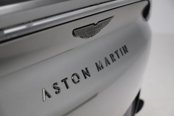 New 2021 Aston Martin DBX for sale $226,136 at Alfa Romeo of Westport in Westport CT 06880 22