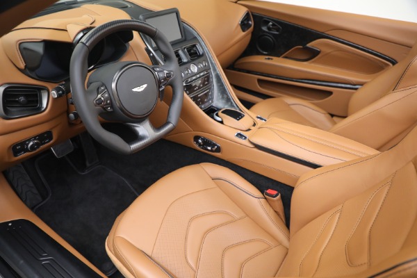 Used 2021 Aston Martin DBS Superleggera Volante for sale Sold at Alfa Romeo of Westport in Westport CT 06880 19