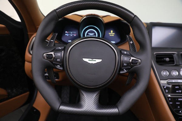 Used 2021 Aston Martin DBS Superleggera Volante for sale $295,900 at Alfa Romeo of Westport in Westport CT 06880 25