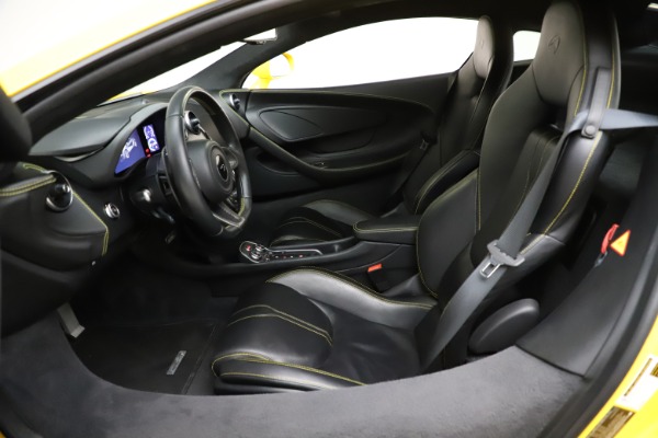 Used 2016 McLaren 570S Coupe for sale $139,900 at Alfa Romeo of Westport in Westport CT 06880 16