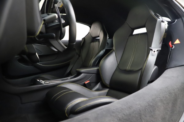 Used 2016 McLaren 570S Coupe for sale $139,900 at Alfa Romeo of Westport in Westport CT 06880 17