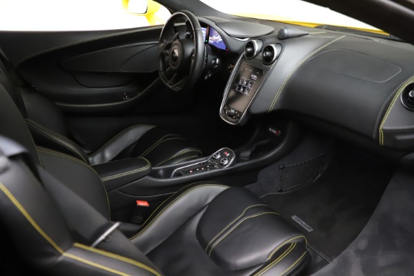 Used 2016 McLaren 570S Coupe for sale $139,900 at Alfa Romeo of Westport in Westport CT 06880 18