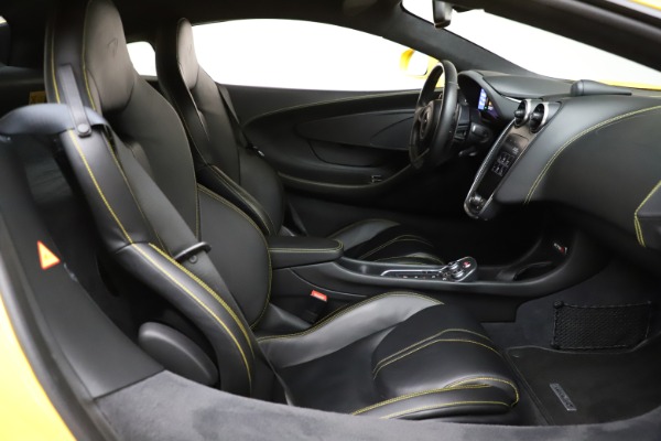 Used 2016 McLaren 570S Coupe for sale $139,900 at Alfa Romeo of Westport in Westport CT 06880 19