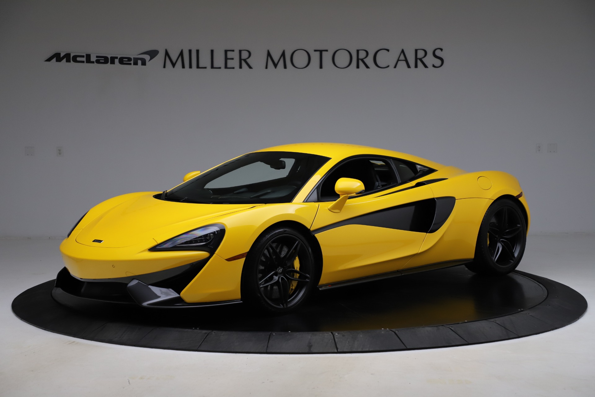 Used 2016 McLaren 570S Coupe for sale $139,900 at Alfa Romeo of Westport in Westport CT 06880 1