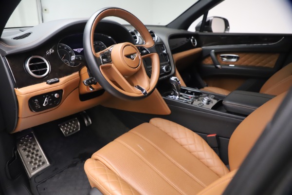 Used 2018 Bentley Bentayga W12 for sale $156,900 at Alfa Romeo of Westport in Westport CT 06880 19