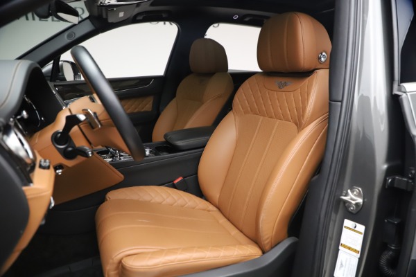 Used 2018 Bentley Bentayga W12 for sale $156,900 at Alfa Romeo of Westport in Westport CT 06880 21