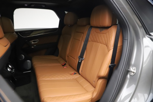 Used 2018 Bentley Bentayga W12 for sale $156,900 at Alfa Romeo of Westport in Westport CT 06880 24
