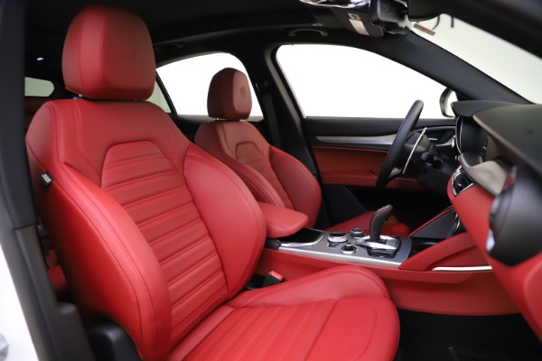 New 2021 Alfa Romeo Stelvio Ti Sport Q4 for sale Sold at Alfa Romeo of Westport in Westport CT 06880 21