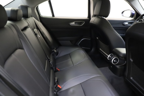 New 2021 Alfa Romeo Giulia Q4 for sale $46,800 at Alfa Romeo of Westport in Westport CT 06880 27