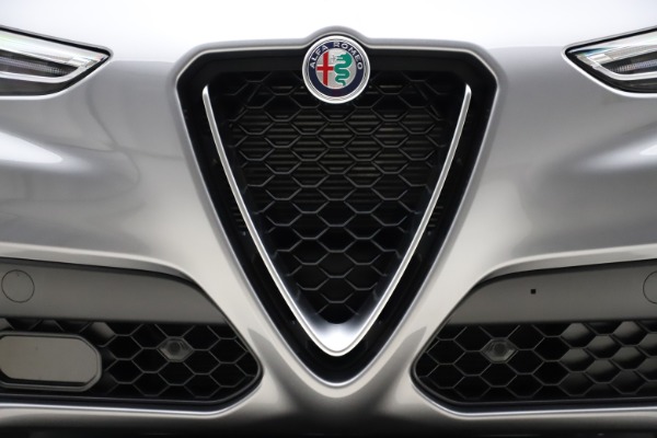 New 2021 Alfa Romeo Stelvio Q4 for sale Sold at Alfa Romeo of Westport in Westport CT 06880 13