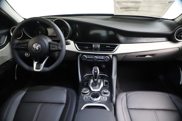 New 2021 Alfa Romeo Giulia Q4 for sale Call for price at Alfa Romeo of Westport in Westport CT 06880 15