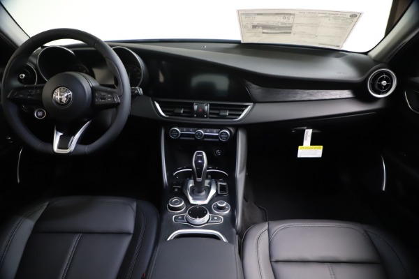 New 2021 Alfa Romeo Giulia Q4 for sale Sold at Alfa Romeo of Westport in Westport CT 06880 16