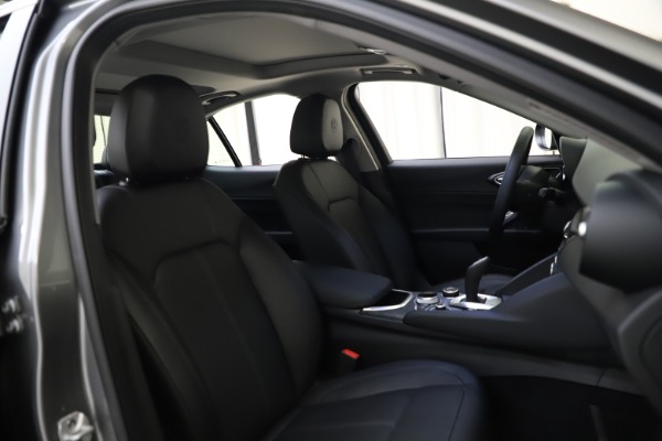 New 2021 Alfa Romeo Giulia Q4 for sale Sold at Alfa Romeo of Westport in Westport CT 06880 18