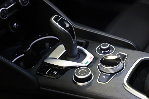 New 2021 Alfa Romeo Giulia Q4 for sale Sold at Alfa Romeo of Westport in Westport CT 06880 26