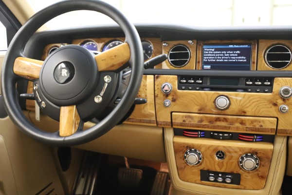 Used 2006 Rolls-Royce Phantom for sale Sold at Alfa Romeo of Westport in Westport CT 06880 27