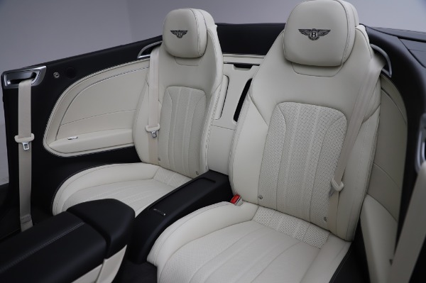 Used 2021 Bentley Continental GT V8 for sale $274,900 at Alfa Romeo of Westport in Westport CT 06880 27