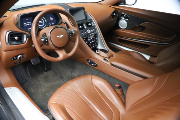Used 2017 Aston Martin DB11 V12 Coupe for sale $134,900 at Alfa Romeo of Westport in Westport CT 06880 13