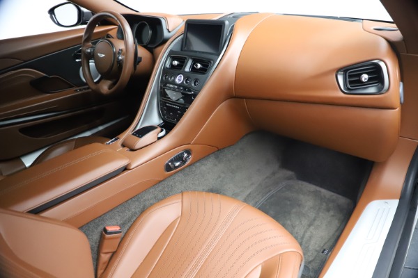 Used 2017 Aston Martin DB11 V12 Coupe for sale $134,900 at Alfa Romeo of Westport in Westport CT 06880 19