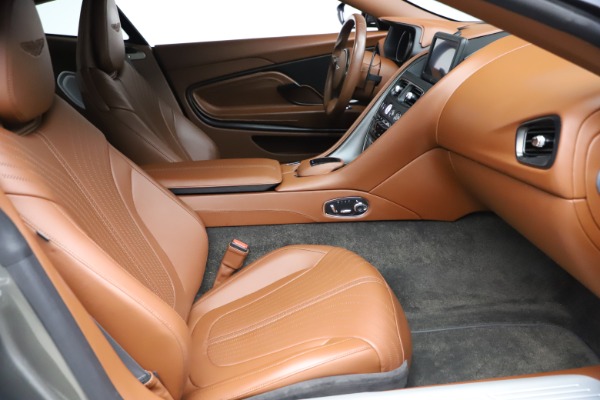 Used 2017 Aston Martin DB11 V12 Coupe for sale $134,900 at Alfa Romeo of Westport in Westport CT 06880 20