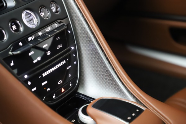 Used 2017 Aston Martin DB11 V12 Coupe for sale $134,900 at Alfa Romeo of Westport in Westport CT 06880 27