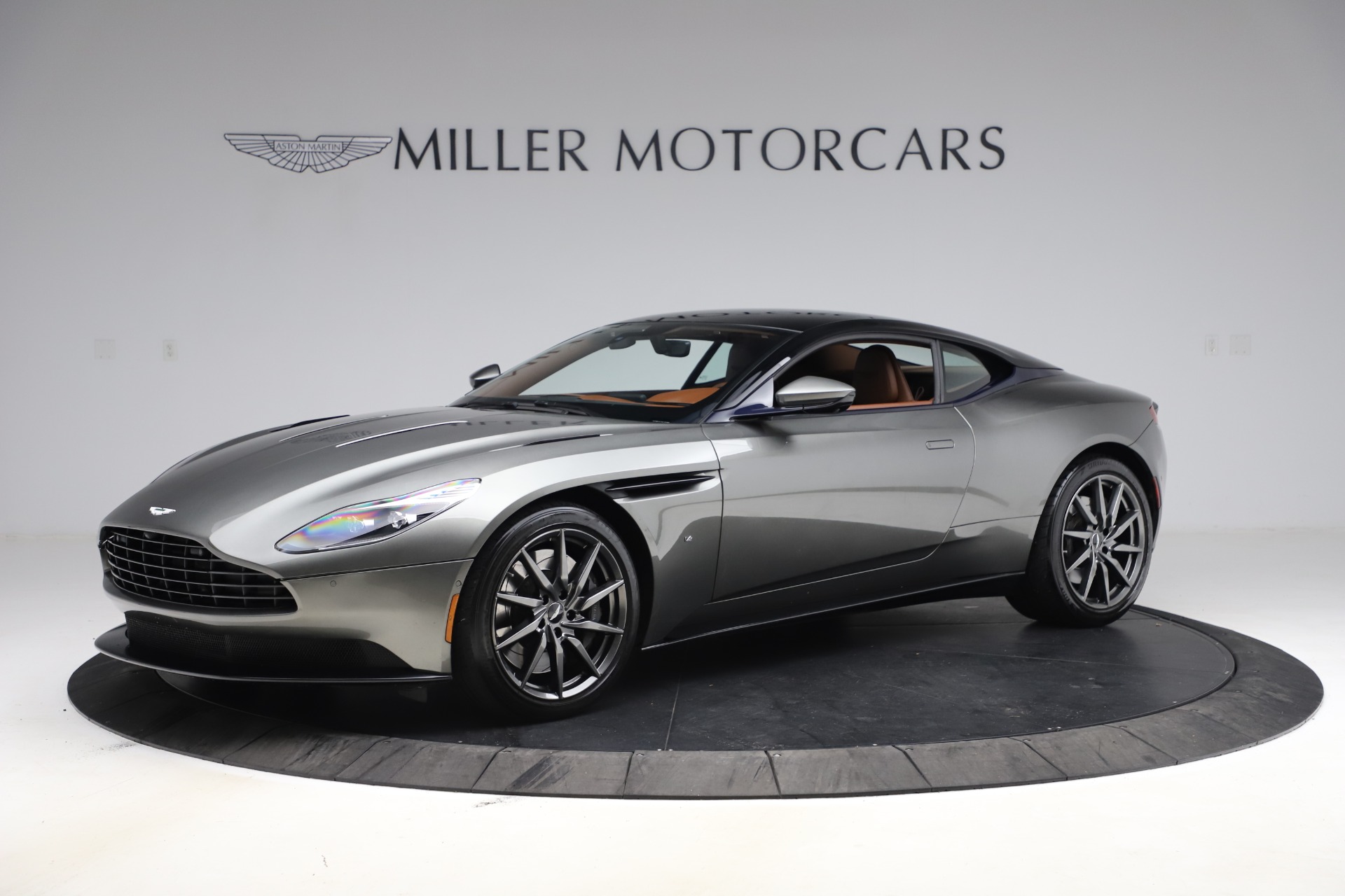 Used 2017 Aston Martin DB11 V12 Coupe for sale $134,900 at Alfa Romeo of Westport in Westport CT 06880 1