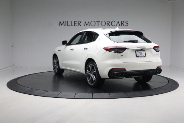 Used 2021 Maserati Levante Q4 for sale Sold at Alfa Romeo of Westport in Westport CT 06880 10