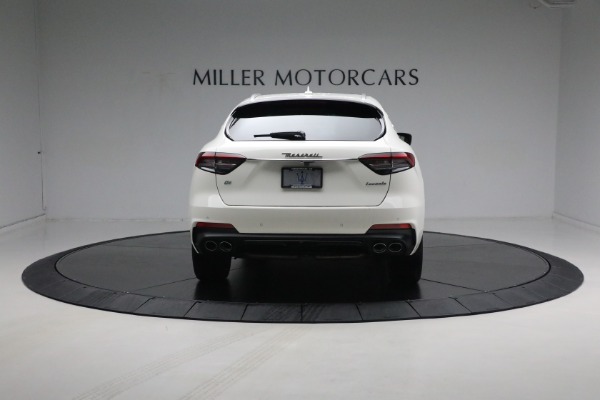 Used 2021 Maserati Levante Q4 for sale Sold at Alfa Romeo of Westport in Westport CT 06880 12