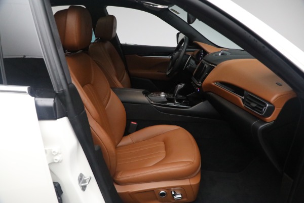 Used 2021 Maserati Levante Q4 for sale Sold at Alfa Romeo of Westport in Westport CT 06880 28