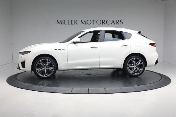 Used 2021 Maserati Levante Q4 for sale Sold at Alfa Romeo of Westport in Westport CT 06880 5