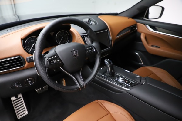 Used 2021 Maserati Levante S Q4 GranSport for sale Sold at Alfa Romeo of Westport in Westport CT 06880 13