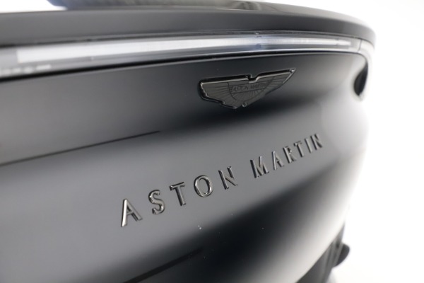 Used 2021 Aston Martin DBX for sale Sold at Alfa Romeo of Westport in Westport CT 06880 22