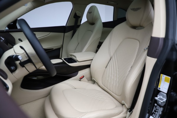 New 2021 Aston Martin DBX for sale $215,386 at Alfa Romeo of Westport in Westport CT 06880 16