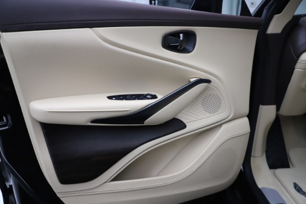 New 2021 Aston Martin DBX for sale $215,386 at Alfa Romeo of Westport in Westport CT 06880 17