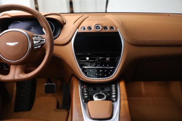 New 2021 Aston Martin DBX SUV for sale $221,386 at Alfa Romeo of Westport in Westport CT 06880 23