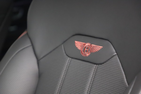 New 2021 Bentley Bentayga V8 for sale $213,720 at Alfa Romeo of Westport in Westport CT 06880 22