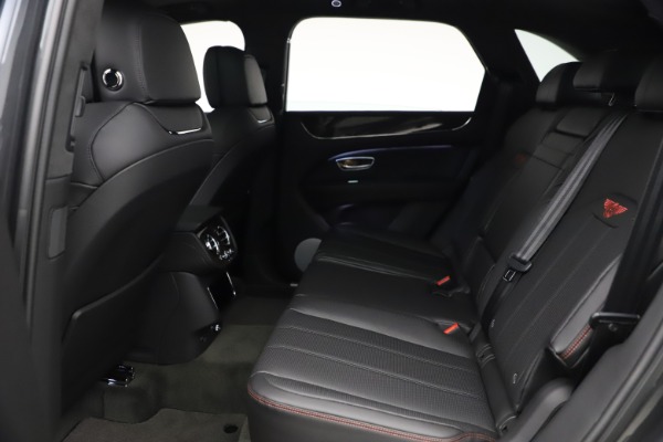 New 2021 Bentley Bentayga V8 for sale $213,720 at Alfa Romeo of Westport in Westport CT 06880 24