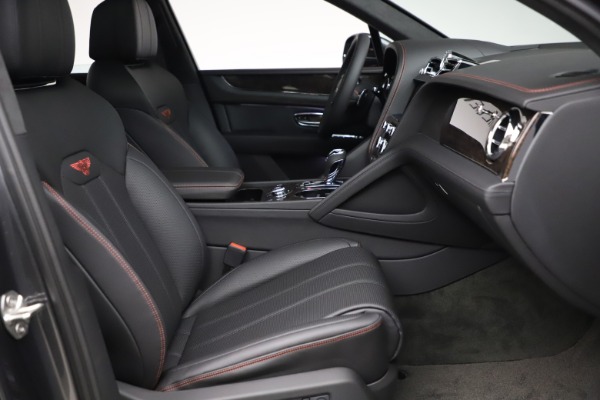 New 2021 Bentley Bentayga V8 for sale $213,720 at Alfa Romeo of Westport in Westport CT 06880 28