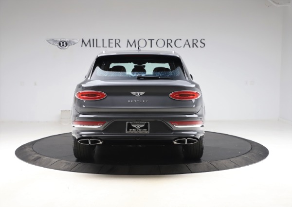 New 2021 Bentley Bentayga V8 for sale $213,720 at Alfa Romeo of Westport in Westport CT 06880 6