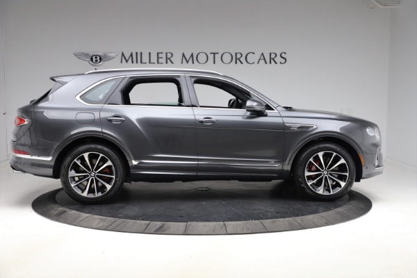 New 2021 Bentley Bentayga V8 for sale $213,720 at Alfa Romeo of Westport in Westport CT 06880 9