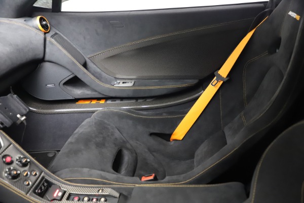 Used 2016 McLaren 688 MSO HS for sale $624,900 at Alfa Romeo of Westport in Westport CT 06880 18