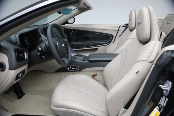 New 2021 Aston Martin DB11 Volante Convertible for sale $270,386 at Alfa Romeo of Westport in Westport CT 06880 18