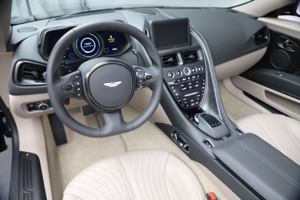 New 2021 Aston Martin DB11 Volante Convertible for sale $270,386 at Alfa Romeo of Westport in Westport CT 06880 19